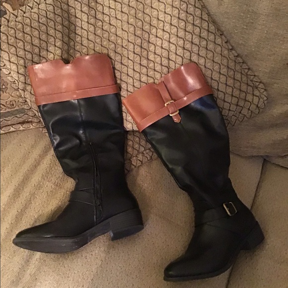 Women’s Rampage riding boots Size 6 1/2  Black boots with brown strip at top. - Picture 3 of 10